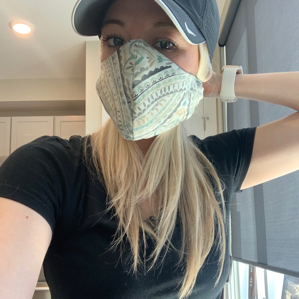 Reversible Homemade Mask - Picture 4 of 7
